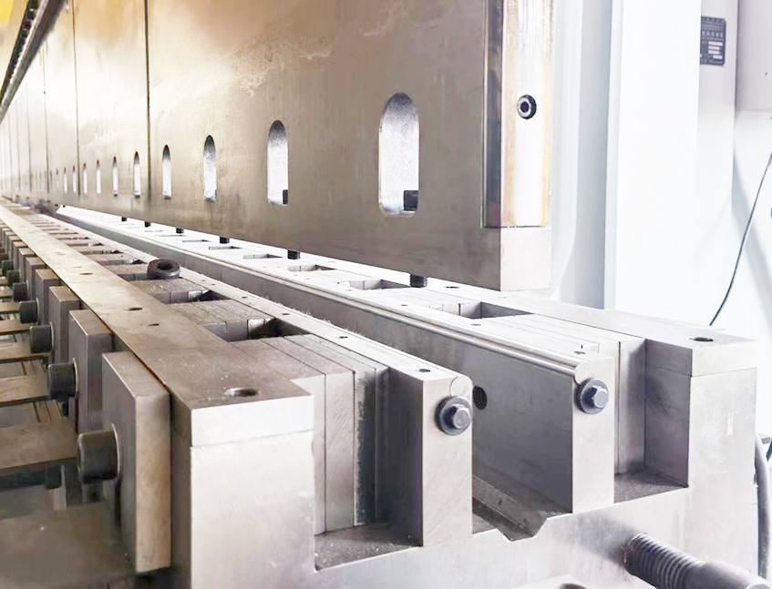 CNC press brake DA-53T WE67K-800/6000